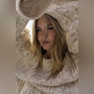 NA-KD by Hanna Schonberg Cable Knitted Oversized Sweater in Off White, Size M